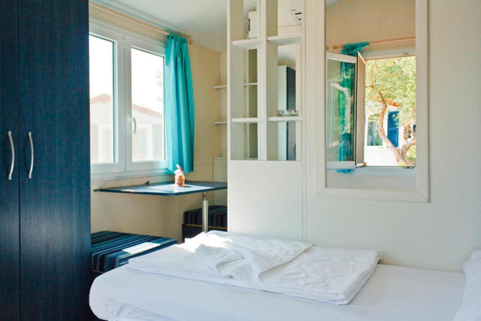 Mobile Homes In Camp Kovacine, Cres, With Long Pebble Beach Exterior foto